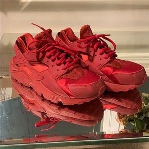 Air Huarache by Nike Red